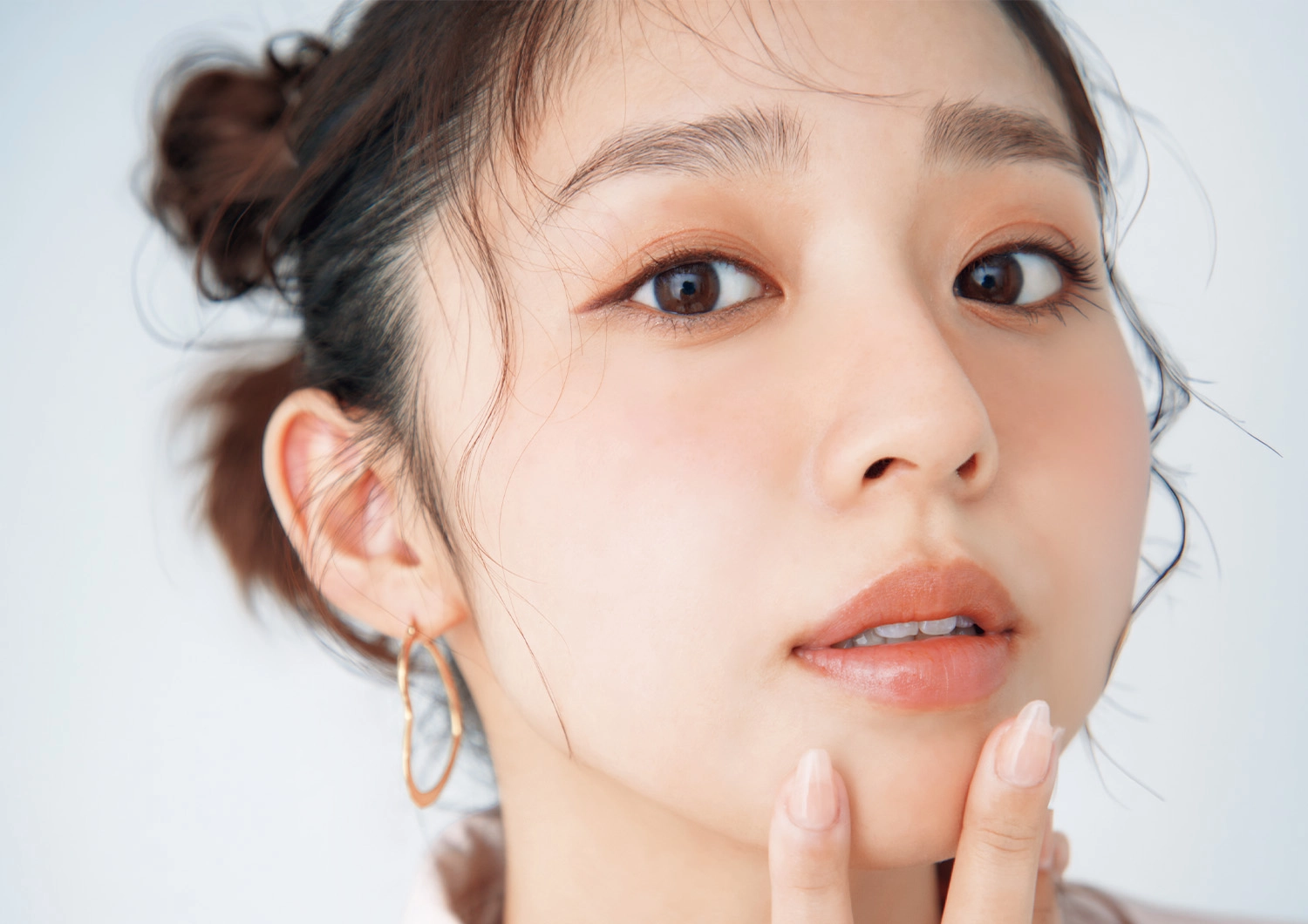 ふんわりマットの質感チークでこなれた表情に♡ミルキーオレンジで頬にさりげない可愛さをプラスのメイン画像