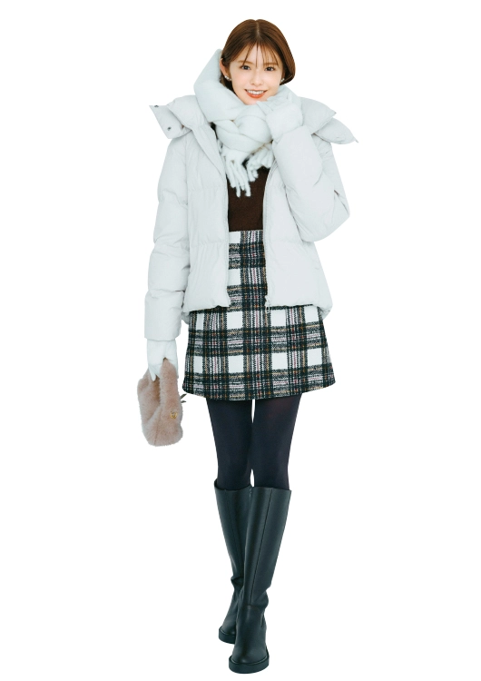 冬映えする白に頼ってウォーミーな愛らしさをアピ 冬映えする白に頼ってウォーミーな愛らしさをアピ