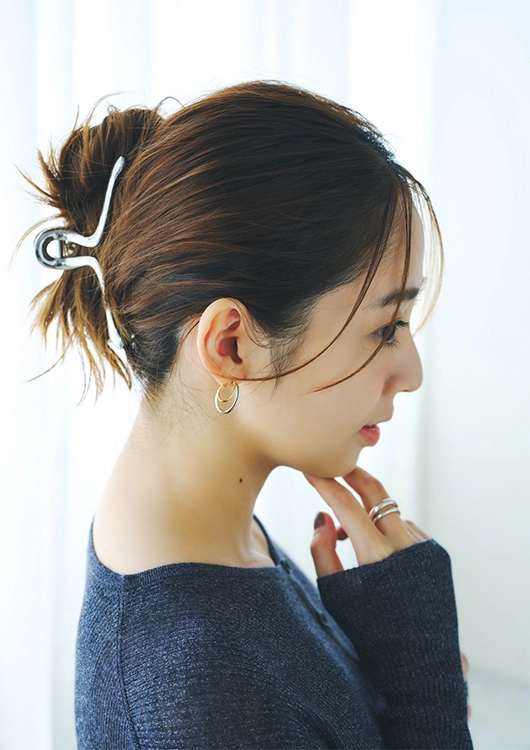 湿気による髪の崩れも気にならない最強の簡単アレンジ♡
