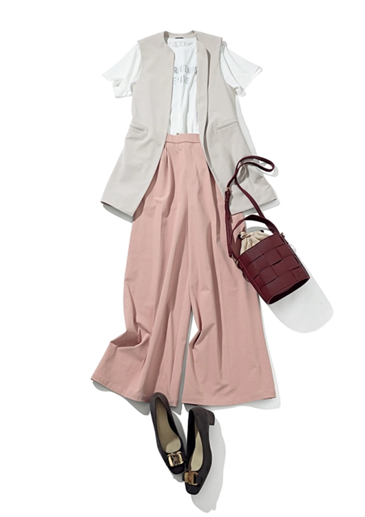 カラーパンツ合わせのきれいめ通勤コーデ