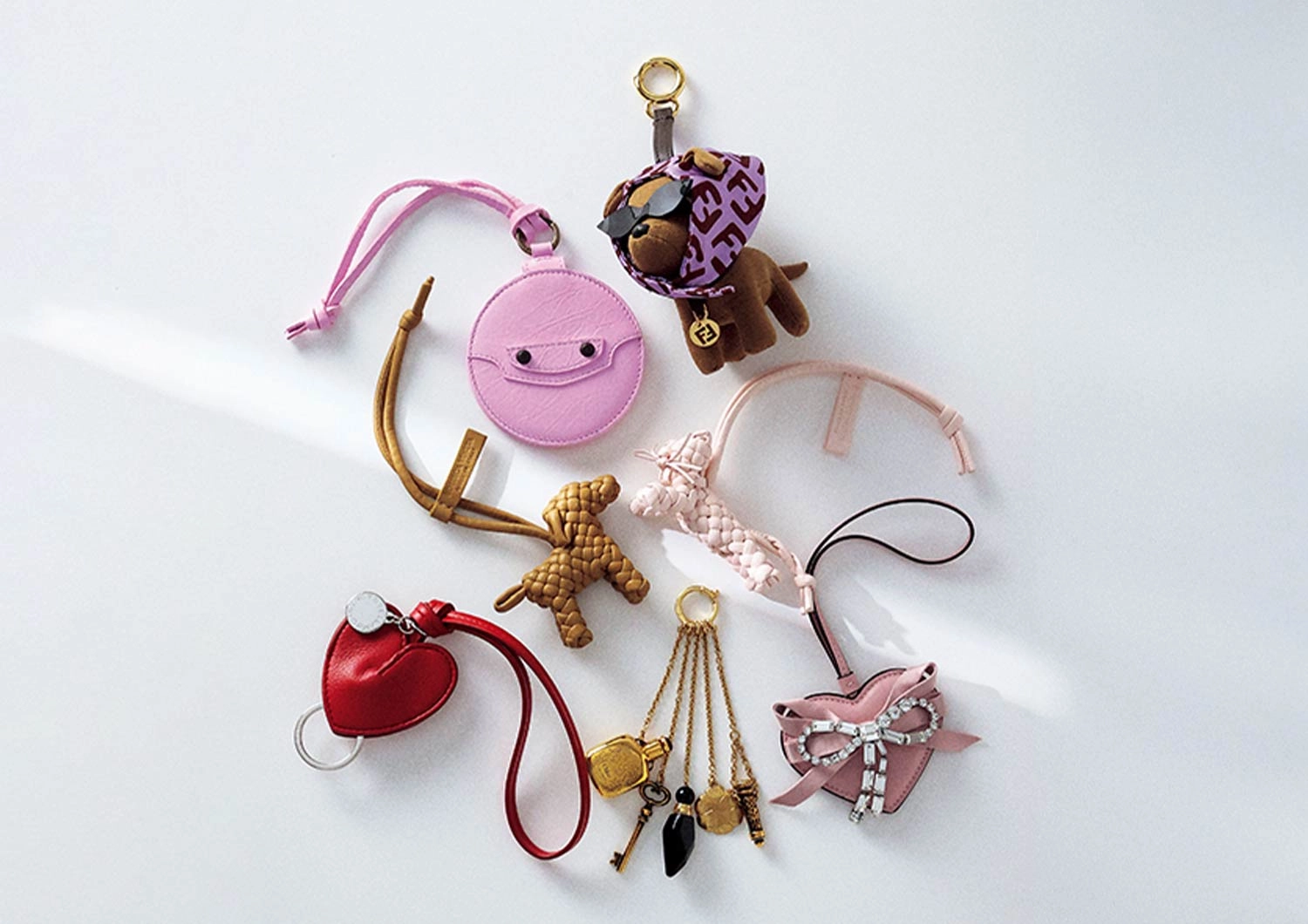 〝愛でる〟ことが開運♡憧れブランドのLOVEな「ラッキーチャーム」