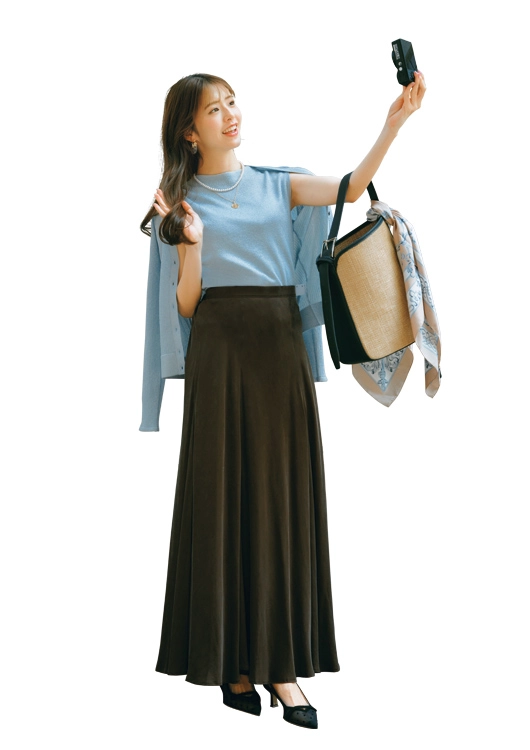 こっくりカラーでつくる上品通勤コーデ