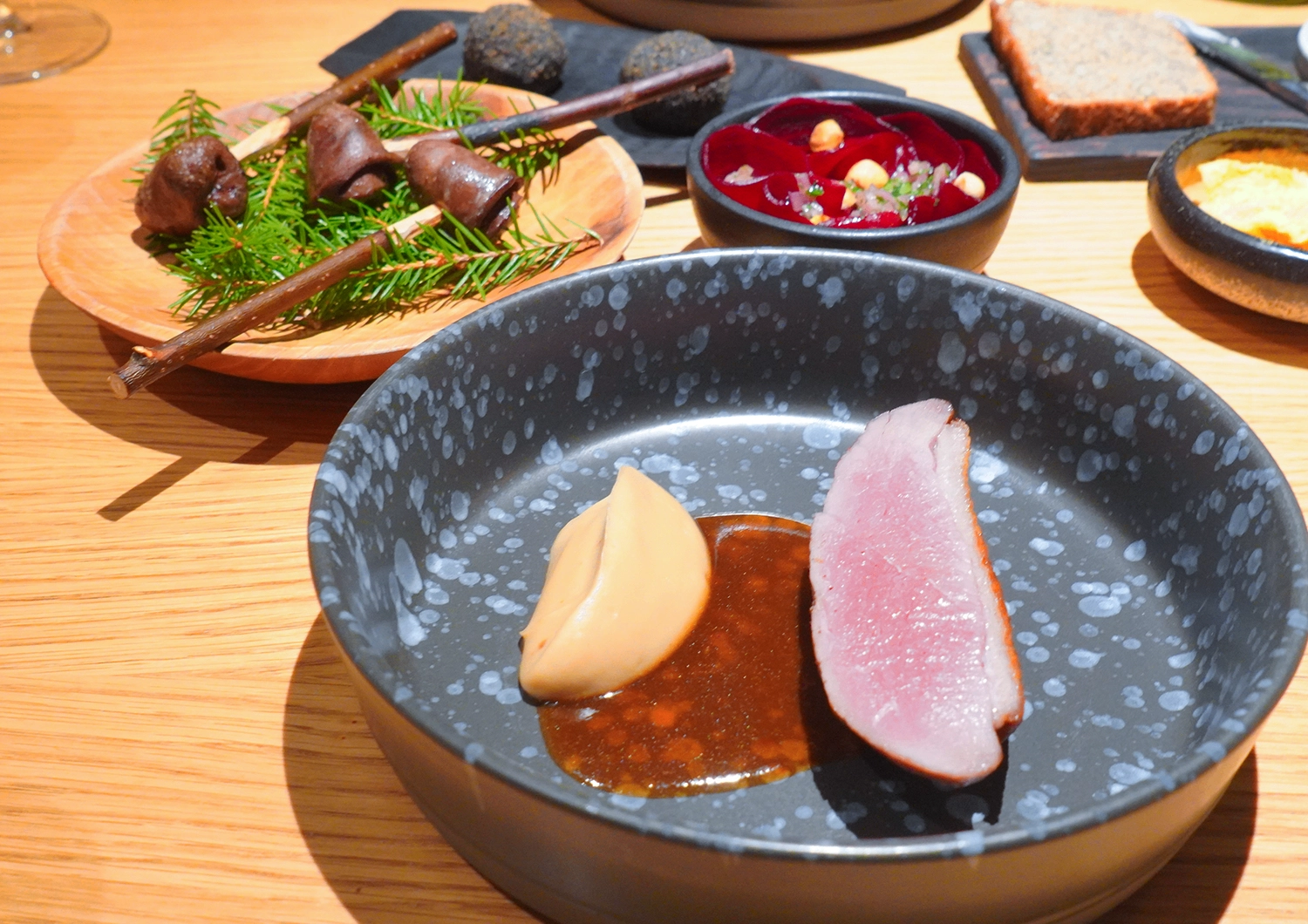 【ミシュラン×伝統料理×ワイン】サステナブルな自然を味わうラトビア美食旅