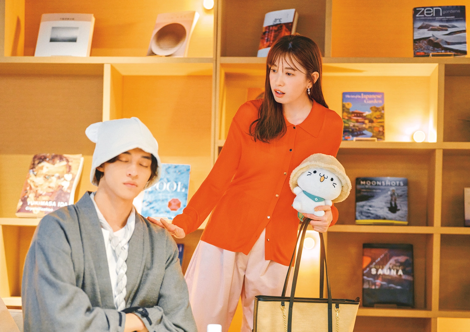 カラーONカラーで大胆に！春を感じる休日ワンツーコーデ【毎日コーデ】