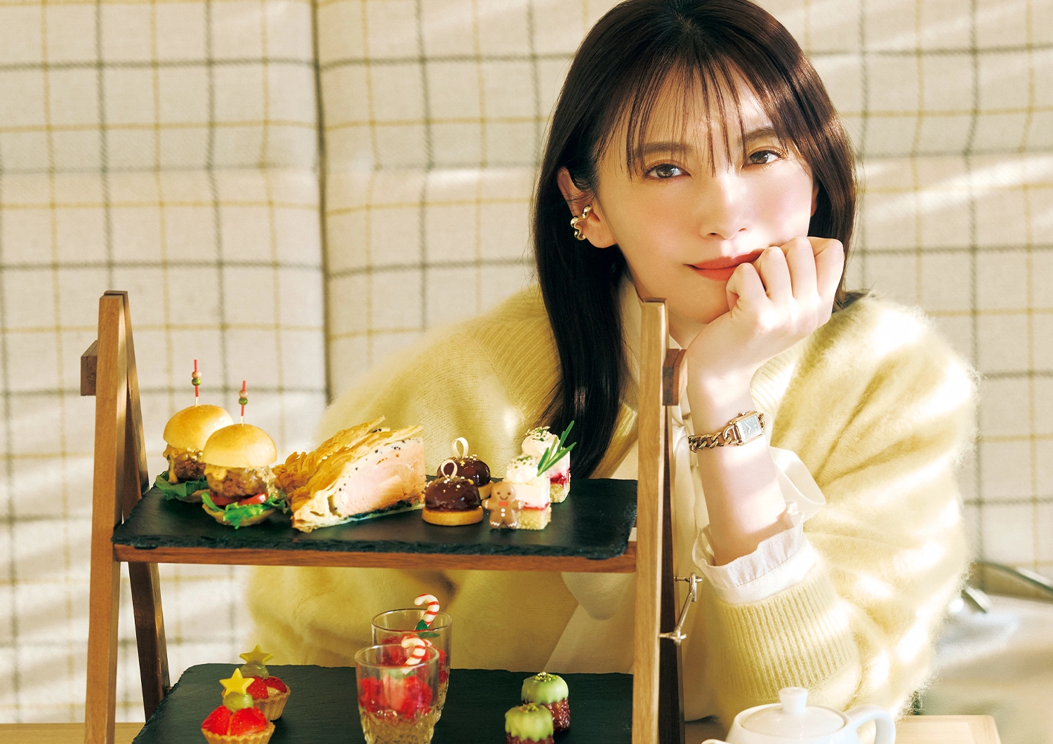 2026年のラッキーカラーを先取り！イエローニットでつくる甘め休日コーデ【毎日コーデ】