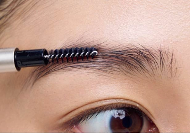 先に毛流れを整えておく 先に毛流れを整えておく