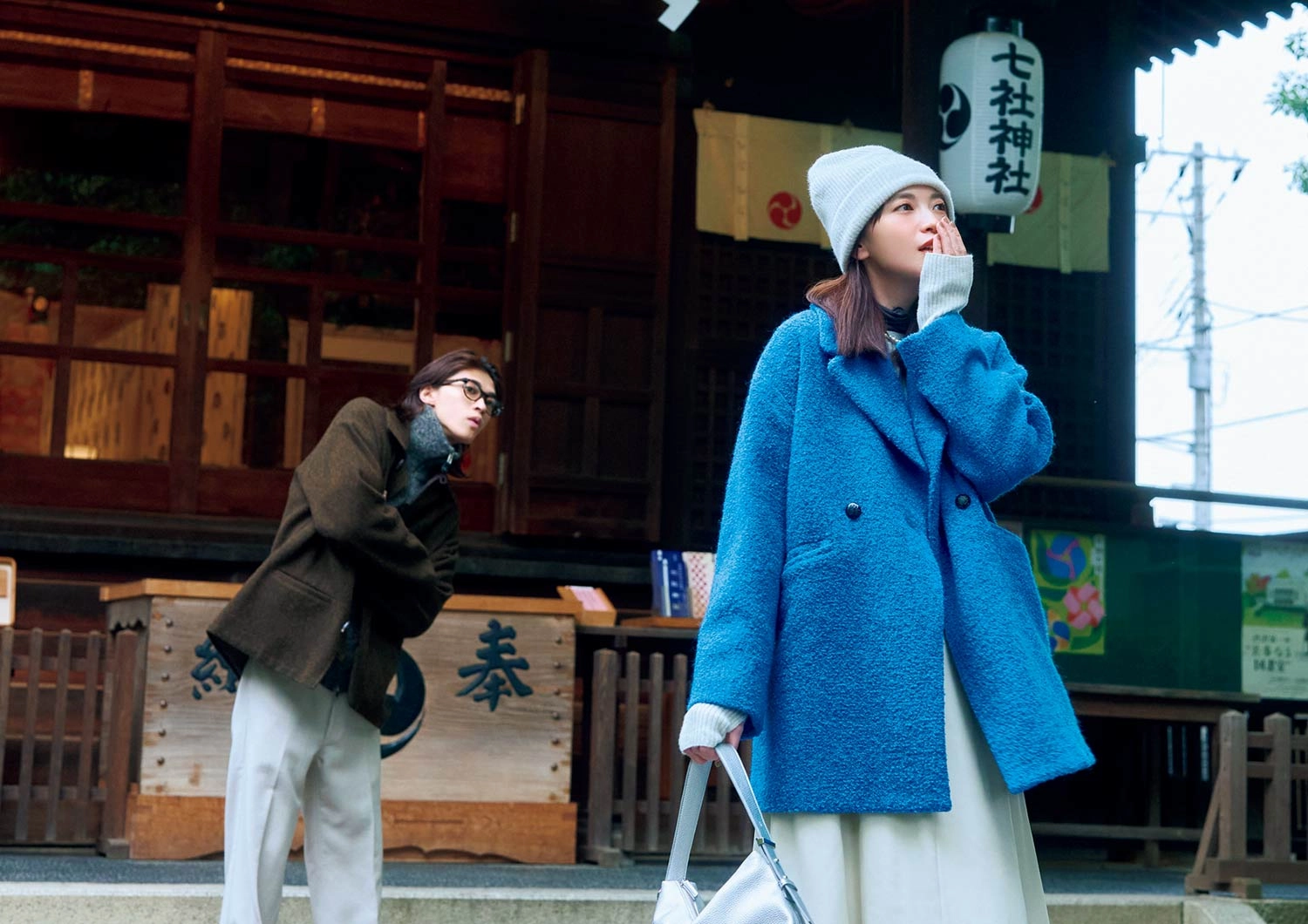 瞬時に華やげる！着込んでもスッキリ見えるコクーンコートを使った初詣コーデ【毎日コーデ】のメイン画像