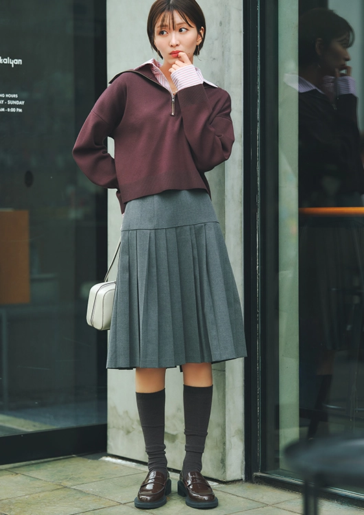 ハイソックス×ローファーで今っぽ上品なグッドガール♡