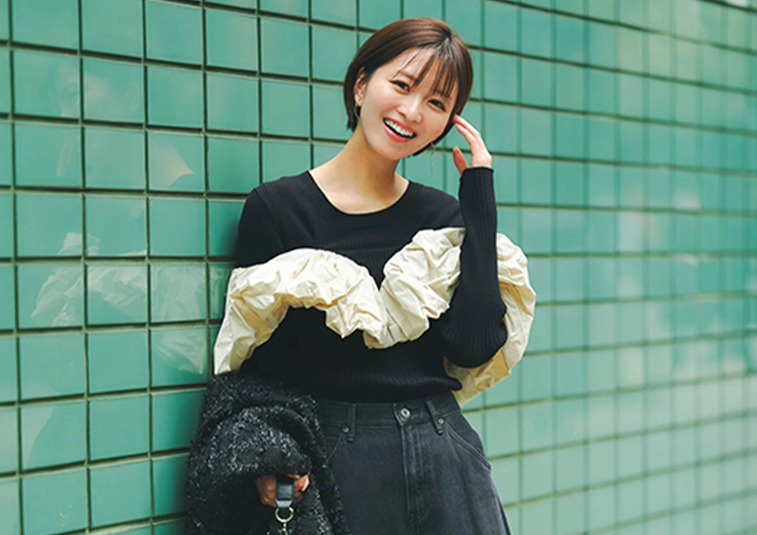 notマンネリ！ベーシックカラー×異素材MIXで叶える今っぽしゃれ見えコーデ♡