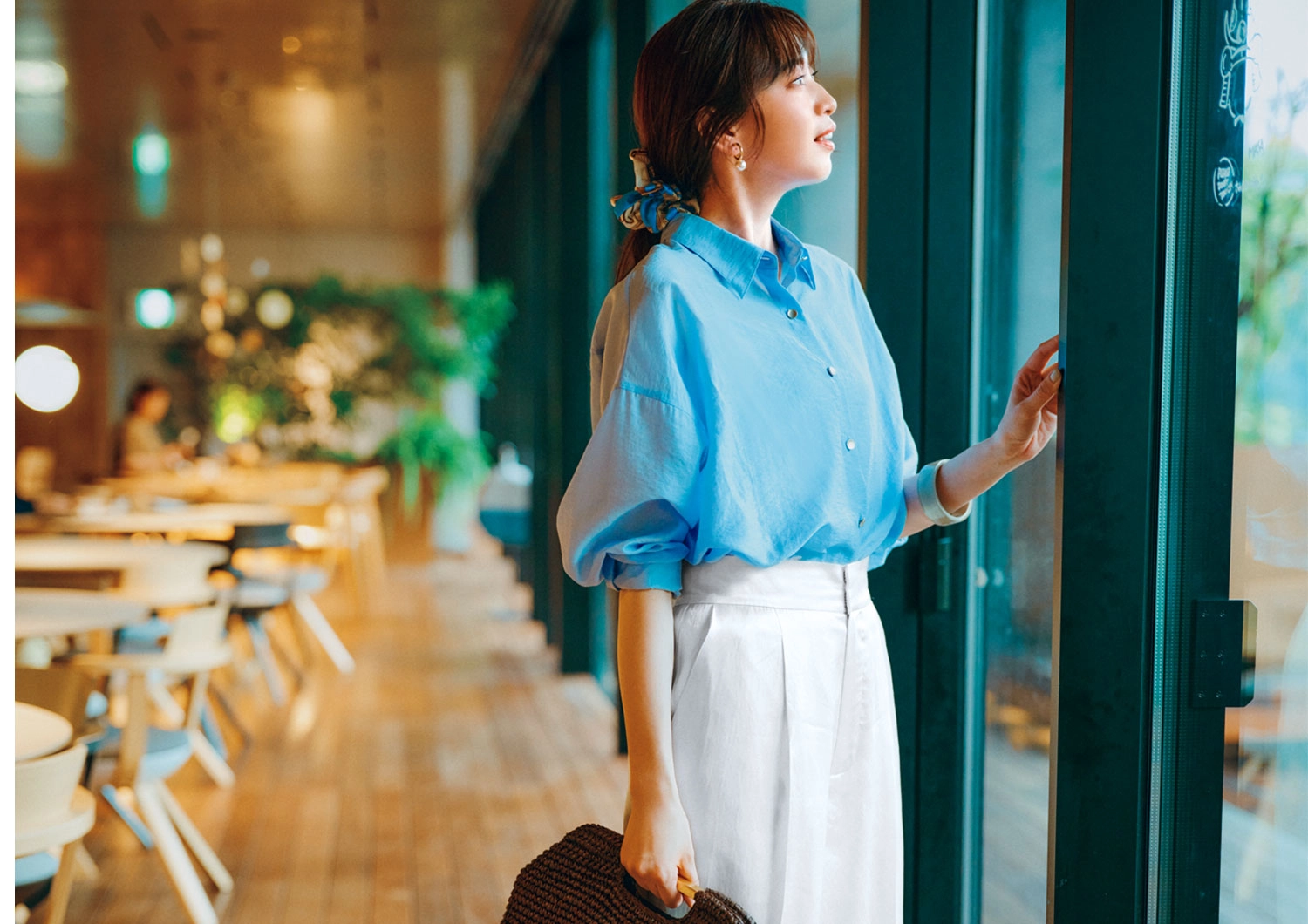光沢感＆落ち感で魅せる♡シンプル美人な大人の洗練休日コーデ【毎日コーデ】