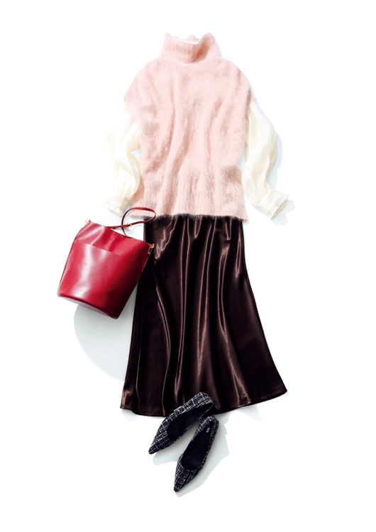 【毎日コーデ】ベーシックカラーとの相性抜群なピンクベストをアクセントに