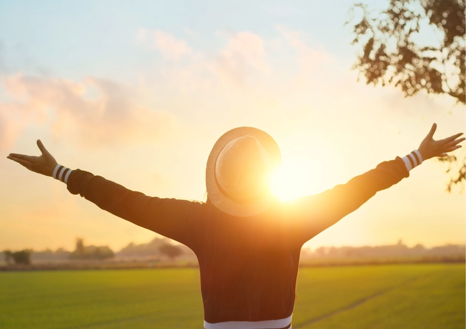 【2025年・12星座別仕事運】人脈に恵まれて〝キャリアアップのチャンス〟が到来するのはどの星座?【当たるって大評判!アンフィンの星占い】のメイン画像