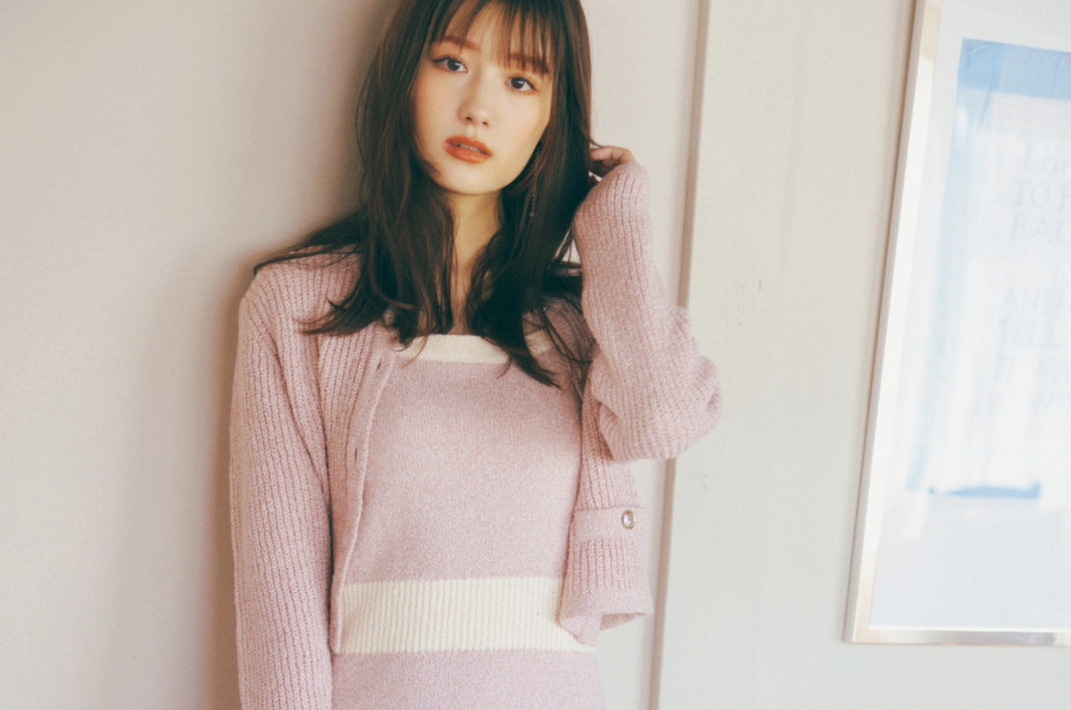 素材にこだわって今っぽく♡フェミニン好きのための【ピンクカラー】着こなし術