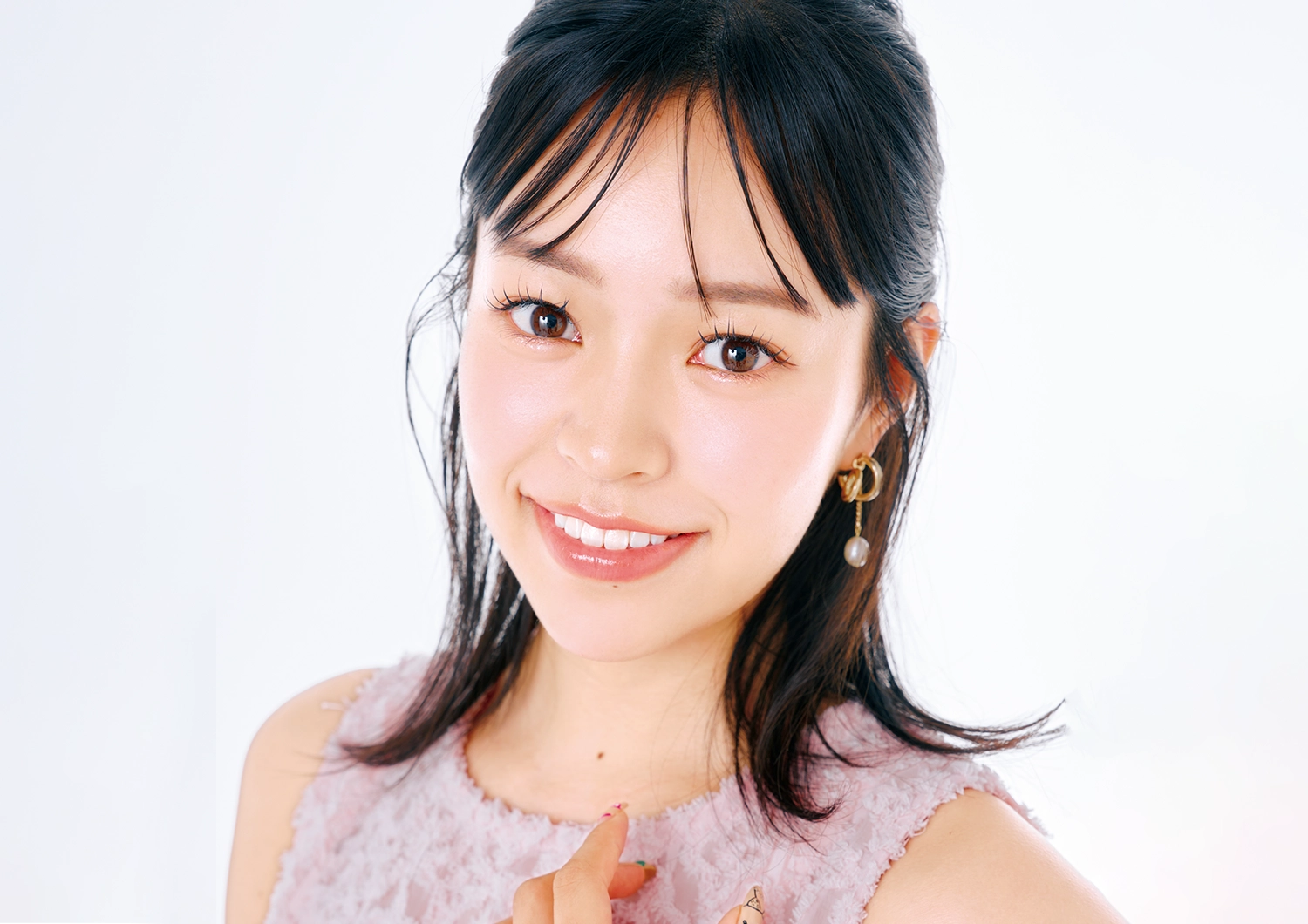 【プチプラメイク】カジュアルな式のお呼ばれは〝ピンクカラー〟でパッと華やかに♡