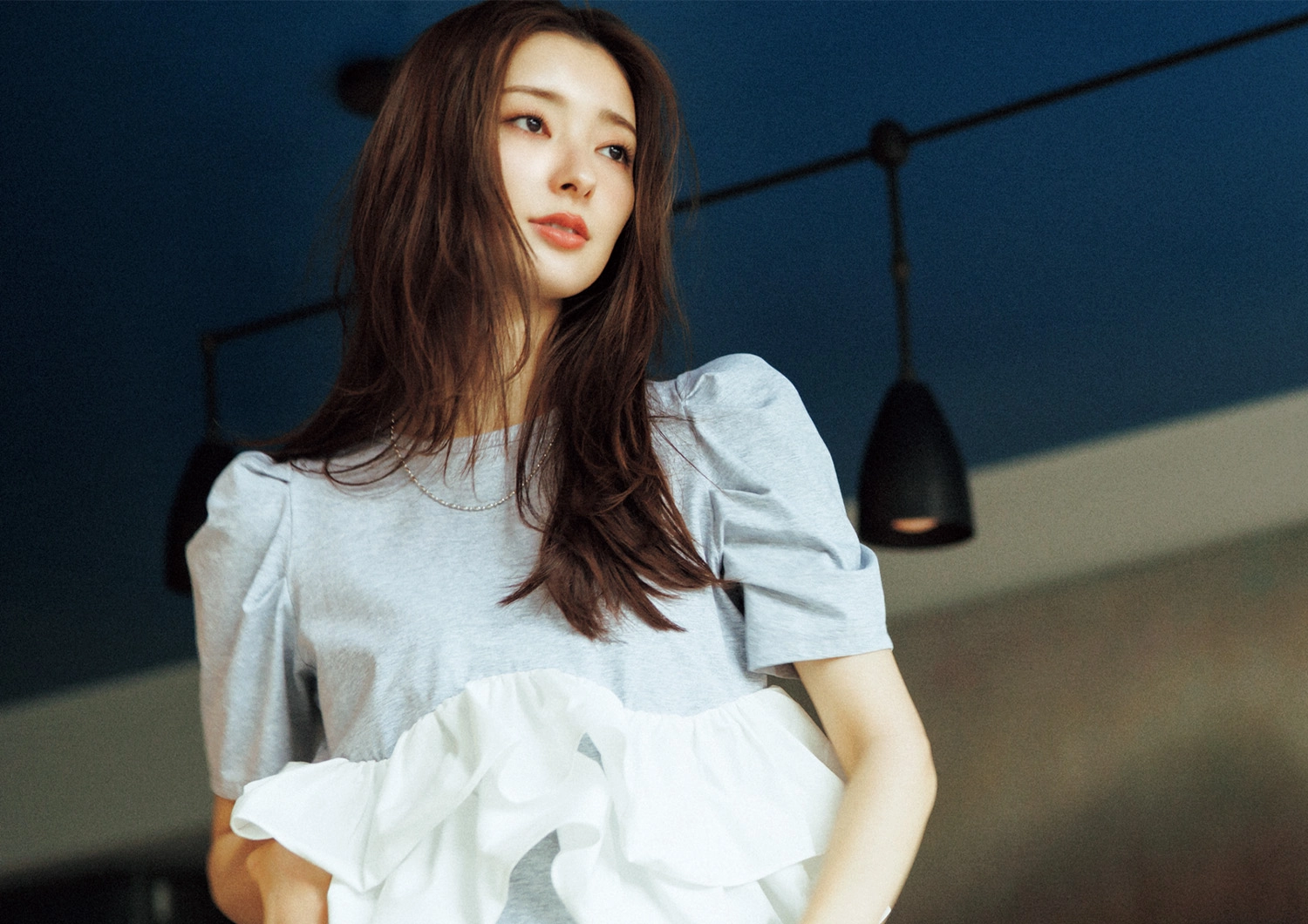 甘シルエットのペプラムトップスが可愛い♡1枚で着映えするおすすめアイテム3選のメイン画像