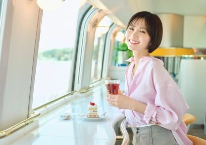 「しまかぜ」なら車内でカフェも楽しめる♡岡崎紗絵と行く心うるおう伊勢志摩旅