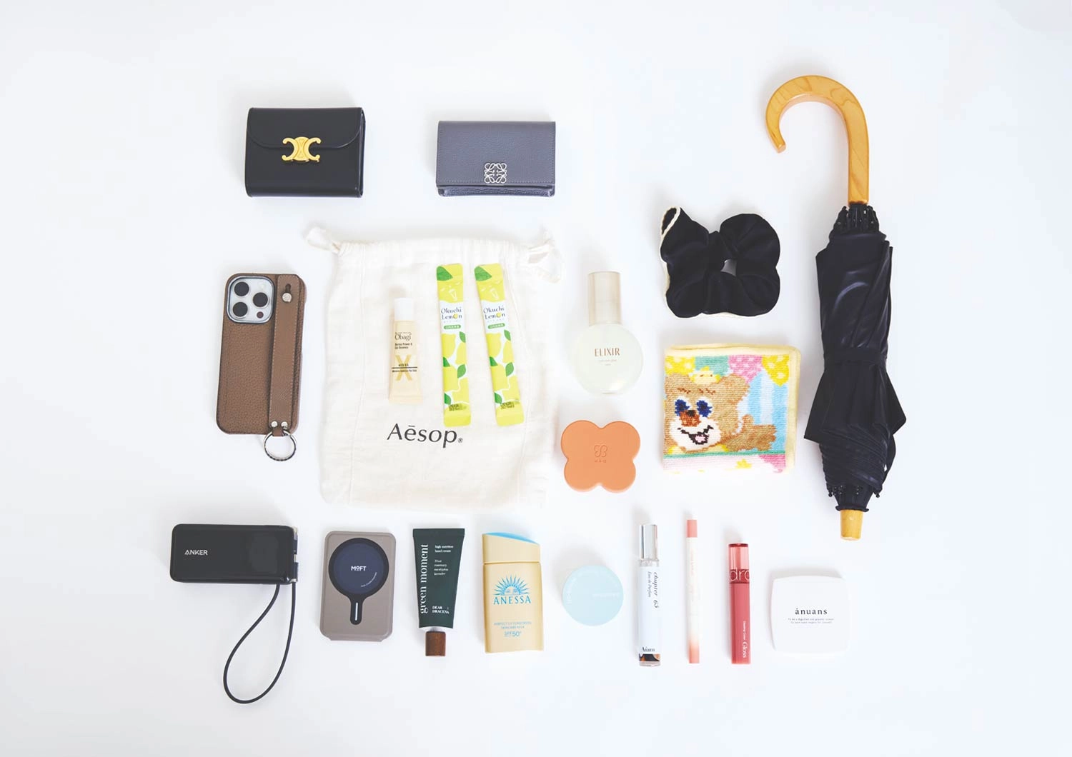 【外勤派】UV＆乾燥ケアが欠かせない！アラサーのリアルなお仕事バッグの中身を大公開