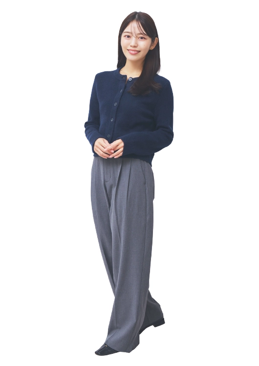 営業の日はシンプルなワンツーコーデ一択！