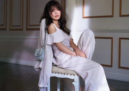 渋谷凪咲が纏う〝リネン〟でつくるナチュラルな大人のフレンチムード♡