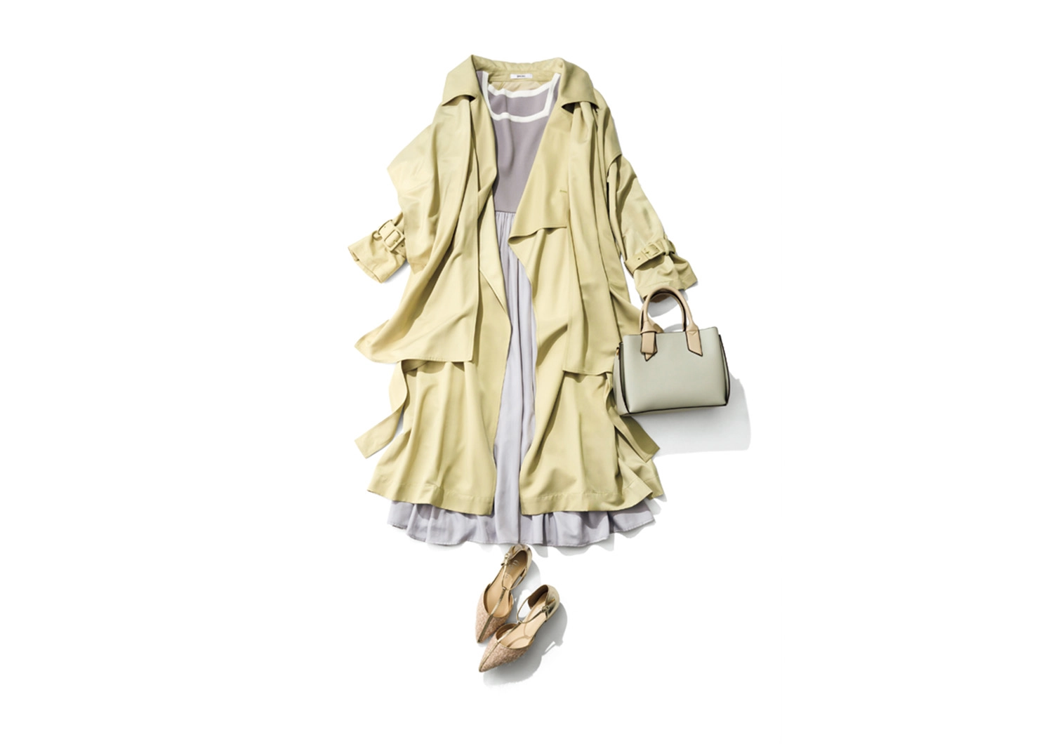 ニットワンピはデスクワークにもぴったり♡1枚でキマるレイヤード風通勤コーデ【毎日コーデ】