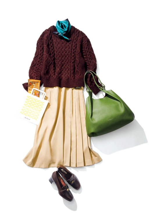 【毎日コーデ】大寒中の会議はスカーフで首まわりもあったかく 【毎日コーデ】大寒中の会議はスカーフで首まわりもあったかく