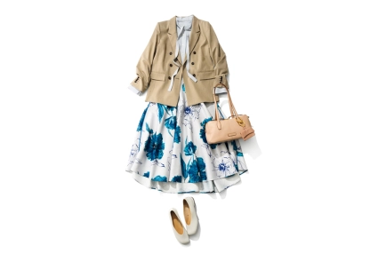 ピンクのバッグで可愛く差し色◎花柄スカートでつくる女っぽ通勤コーデ【毎日コーデ】