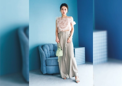 パンツとも好相性なパステルサンダル3選♡甘さを引き算するヌーディーデザインに注目