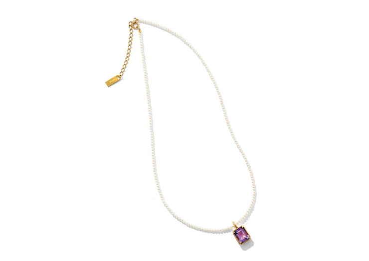 パープルのネックレス