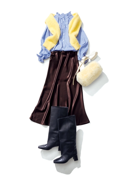 肩がけイエローニットで企画会議をホットに！