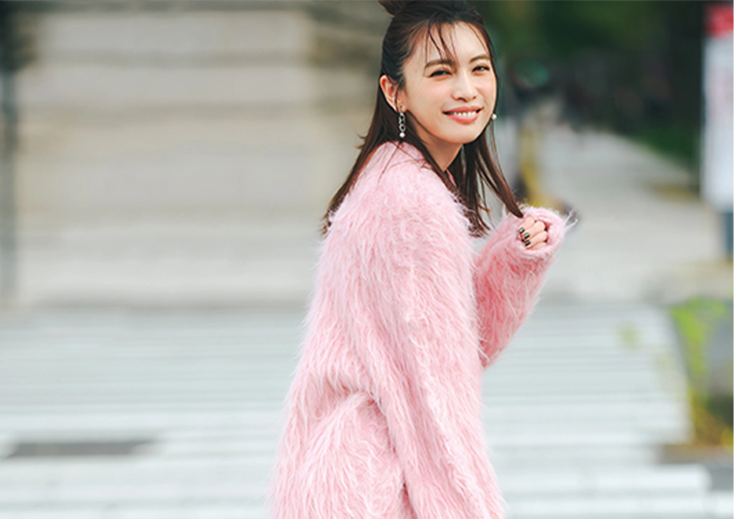 いつもの冬コーデが見違える!「大人可愛い」を更新する今っぽ着こなし術のメイン画像