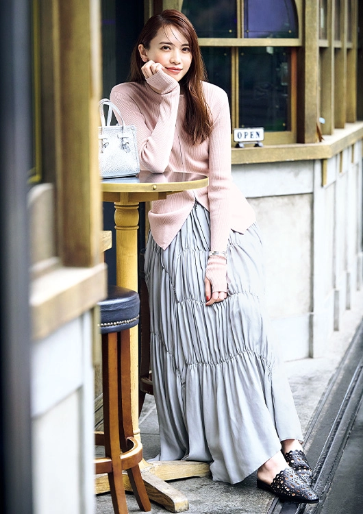 宮田聡子　ボリュームスカート