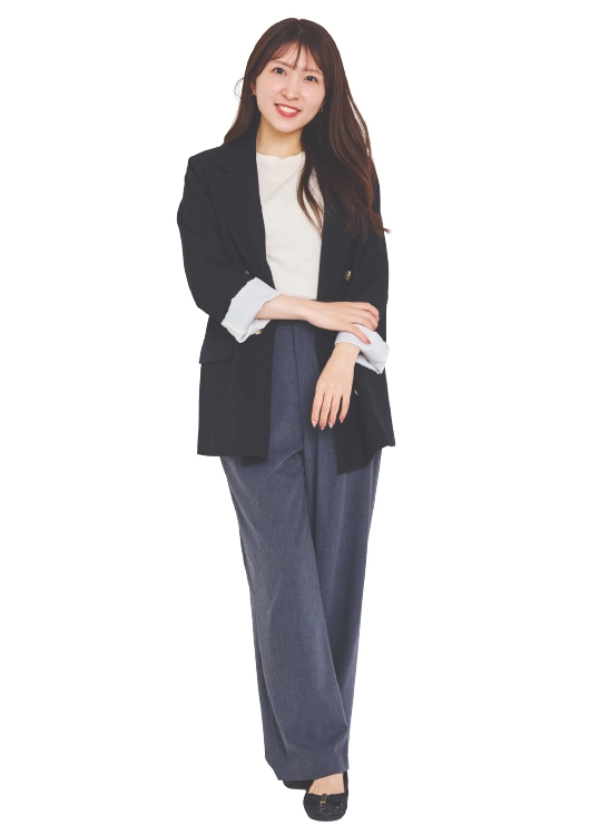 鬼方海江さんの通勤コーデ