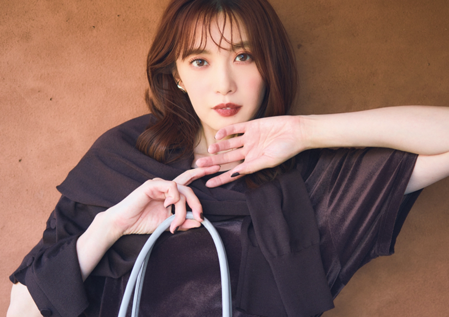 ムードが薫る「ブラウン」で盛る♡マネするだけでセンスよく映えるコーデサンプル