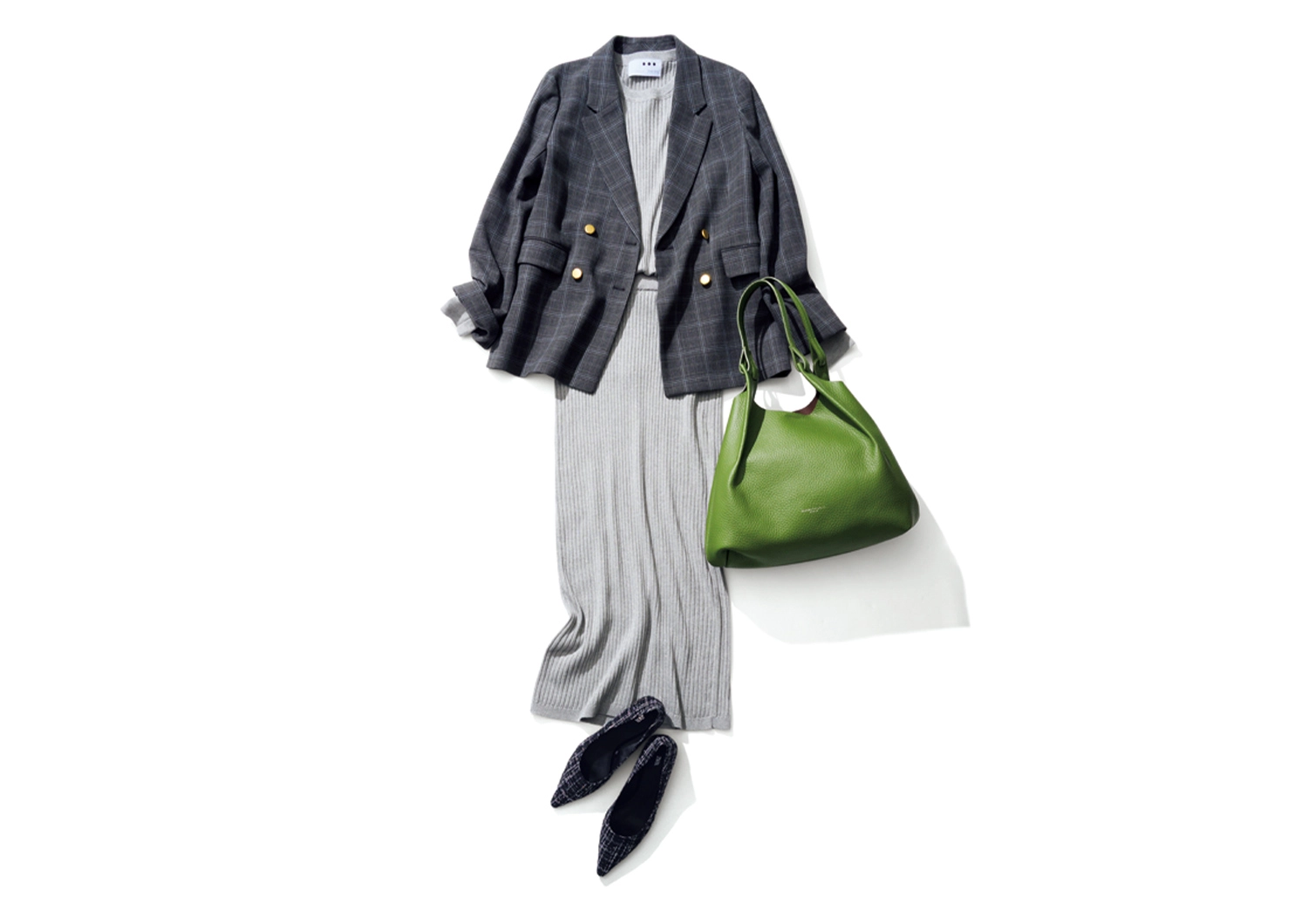 お仕事相手にも好印象♡女性らしい雰囲気を纏えるセットアップ通勤コーデ【毎日コーデ】