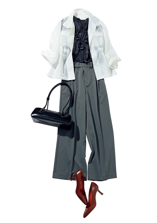 大人なモノトーン通勤コーデ