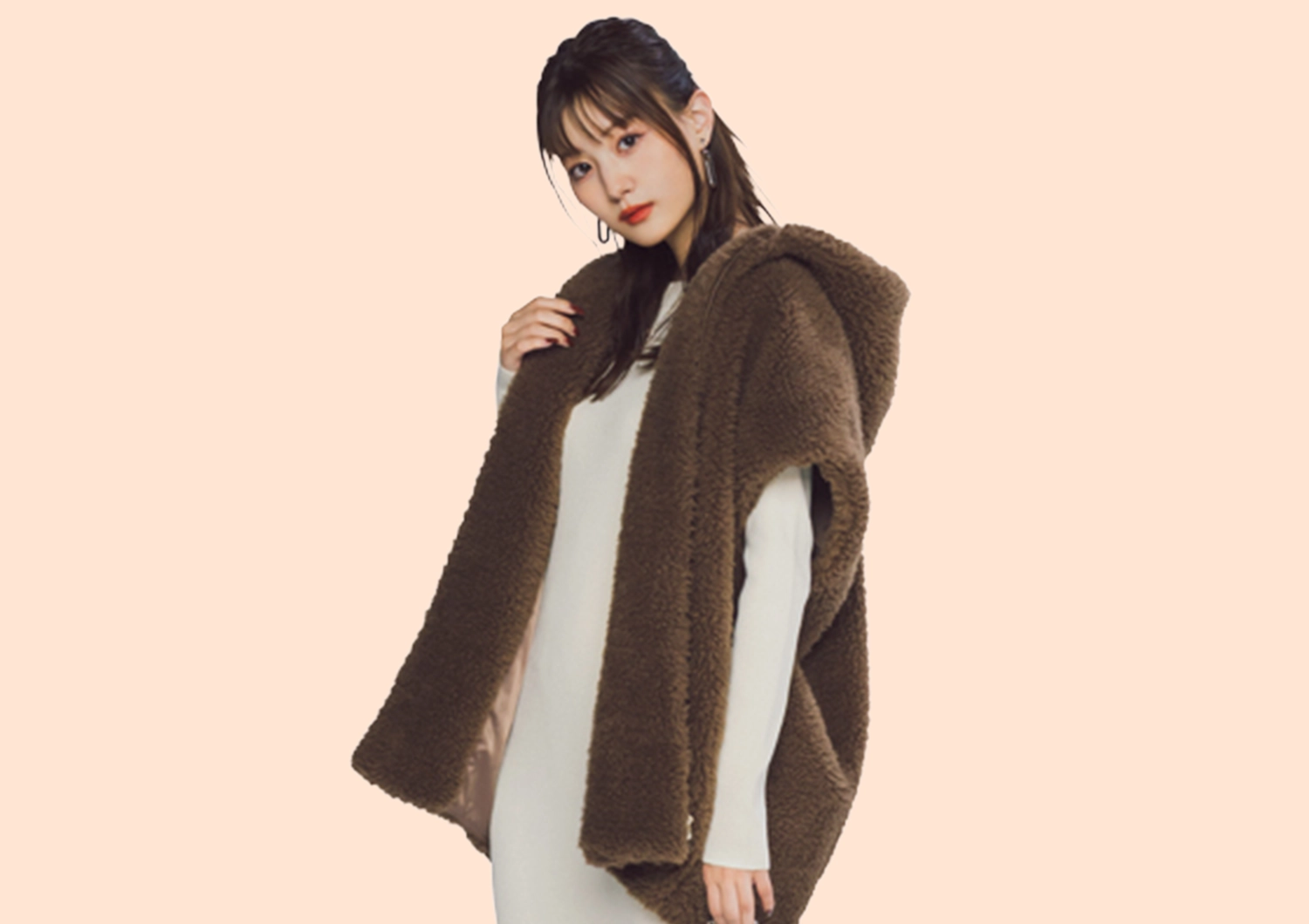 コーデの鮮度が確実にUP♡この冬マストハブなおすすめポンチョ3選