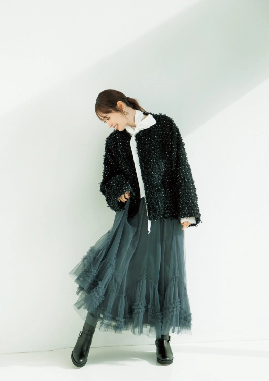 チュールが奏でる冬のメロディーに 寒くたって足取り軽やかに チュールが奏でる冬のメロディーに 寒くたって足取り軽やかに