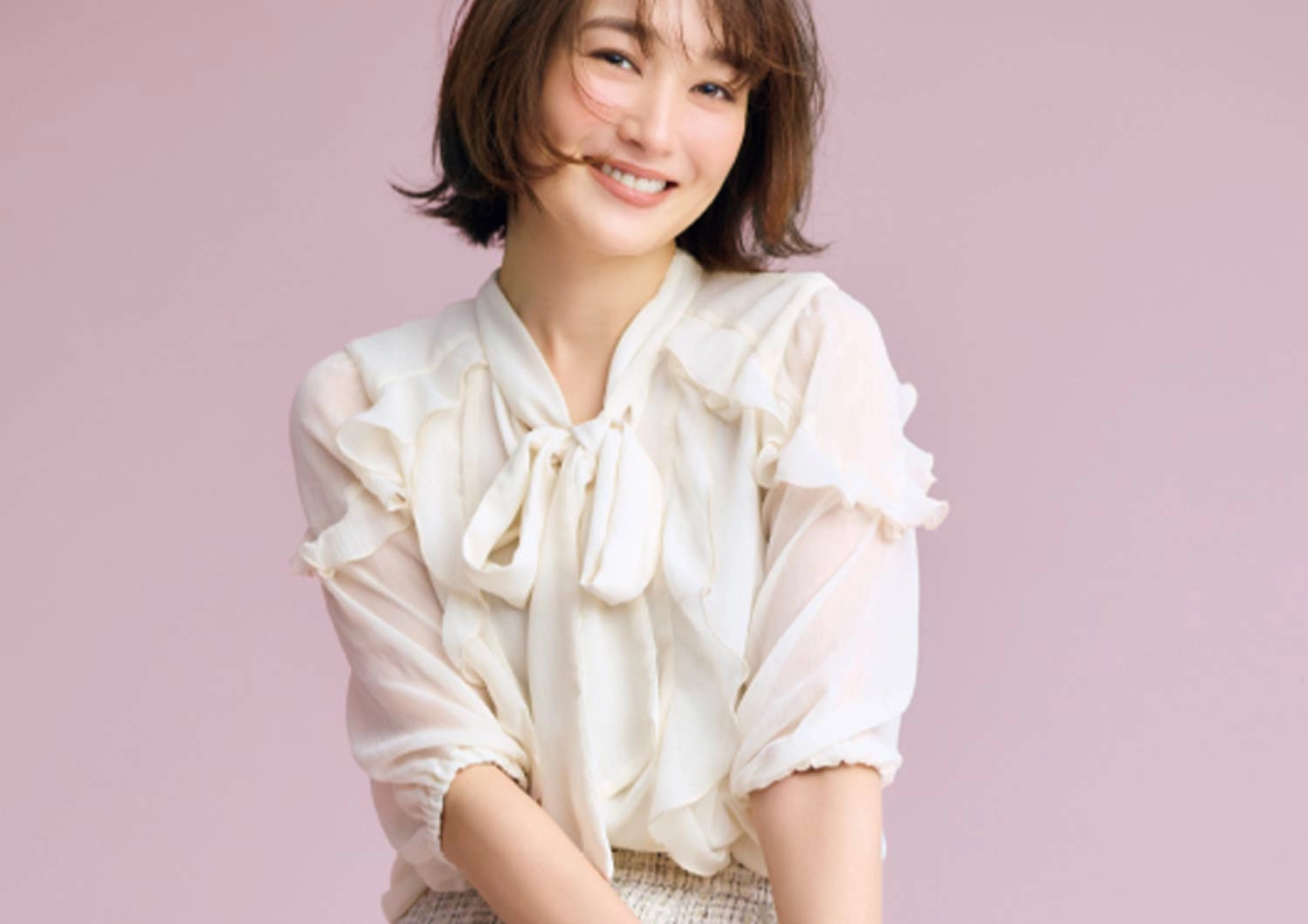 誰から見ても好印象♡フリルブラウスが可愛い甘通勤コーデ【毎日コーデ】