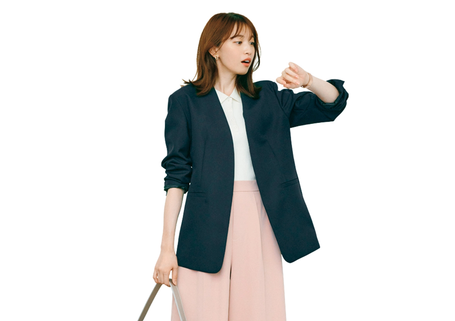 脚長効果抜群！ワイドパンツとつくるきれいめジャケット通勤コーデ【毎日コーデ】