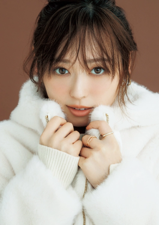 粉雪のように優しいファーに包まれてピュアな気分を堪能 粉雪のように優しいファーに包まれてピュアな気分を堪能