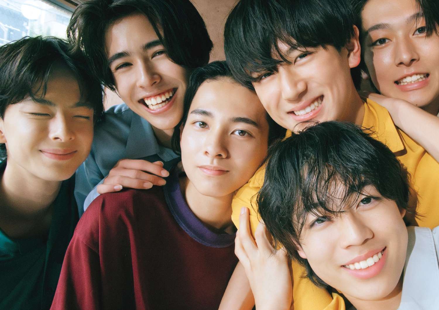 「The Right Light」メンバーにインタビュー!自己分析で素顔を深ボリ♡│andBOY Vol.4