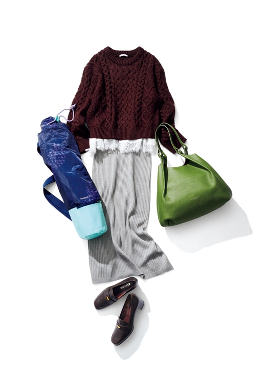 【毎日コーデ】 シーズンムード高まるチョコレート色ニットを主役に