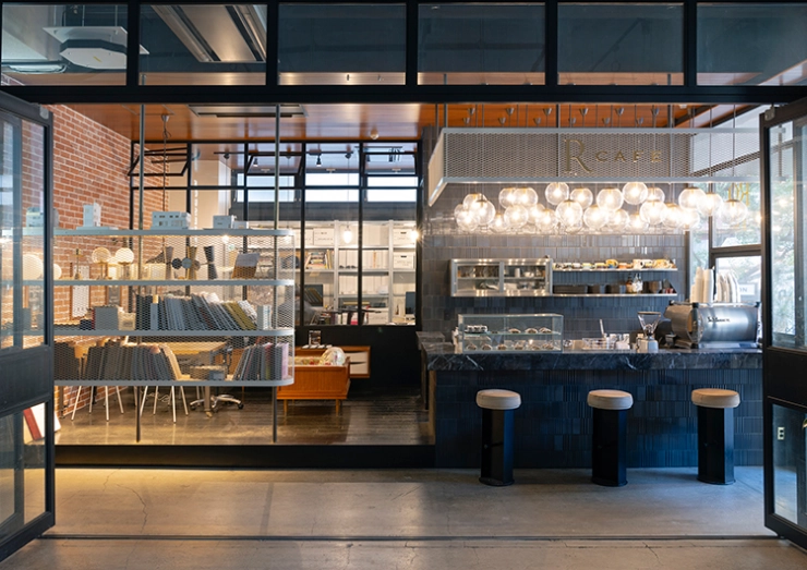 ROJU NAKAMEGURO 内観カウンター