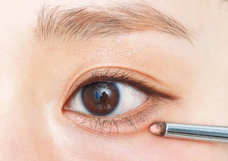 アイメイク過程