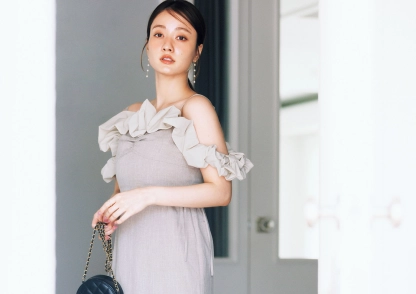 女子会で「それどこの？」って言われる最旬オフショルワンピース4選♡