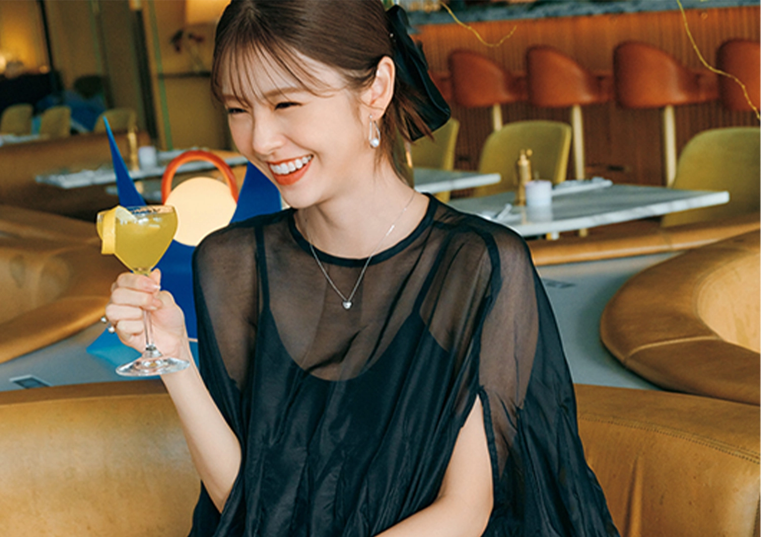 女子会は「チュール」で一目置かれる！最強に盛れるクリスマスコーデ♡